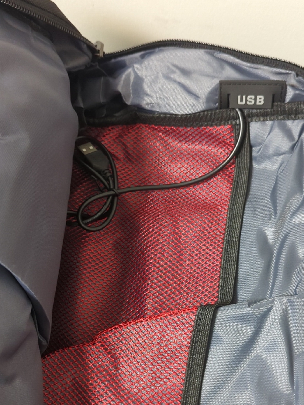 Man's Laptop Backpack - Picture 5 of 5